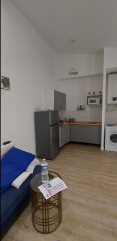 Studio meublé 20 m² Bon état Idéalement situé