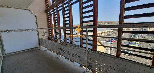 Vente                                                      Appartement
                        
                     1 pièces                      23 m2                     à Lourdes