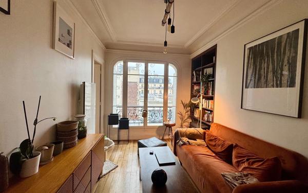 Appartement à vendre    2 pièces • 30 m2 Paris 18