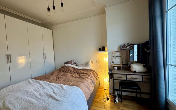 Appartement à vendre    2 pièces • 30 m2 Paris 18