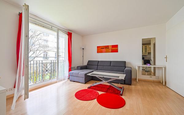 Appartement à vendre    2 pièces • 41,11 m2 Paris 19
