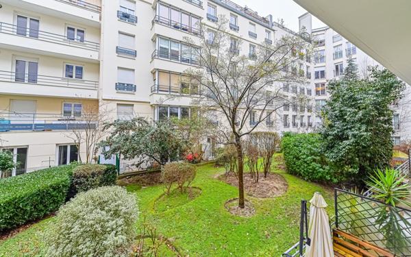 Appartement à vendre    2 pièces • 41,11 m2 Paris 19