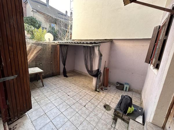 Immeuble de 198 m2 composé de 3 logements de type F3