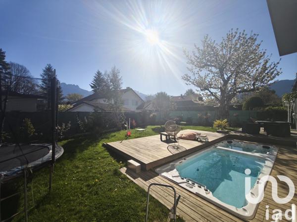 Maison 7 pièces de 160 m² à Sévrier (74320)