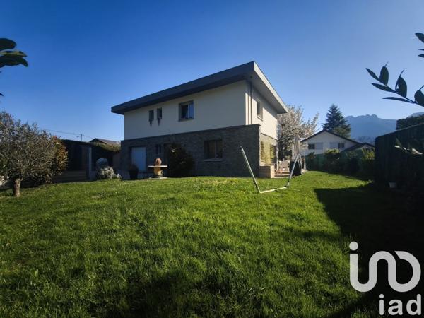 Maison 7 pièces de 160 m² à Sévrier (74320)