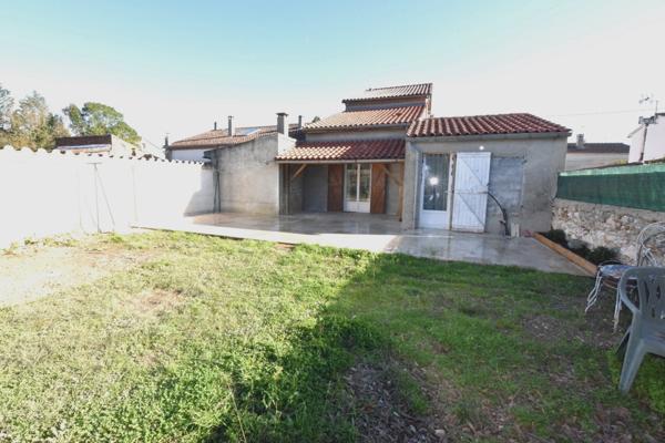 MAISON DE VILLAGE T4 AVEC JARDIN ENTIEREMENT RENOVEE