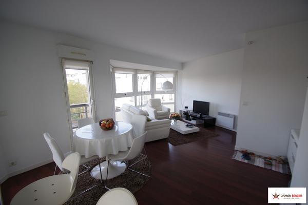 La ville en bois, grand appartement T2. La rochelle