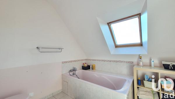 Maison à vendre 6 pièces 134 m² Saint-Aubin-d'Aubigné