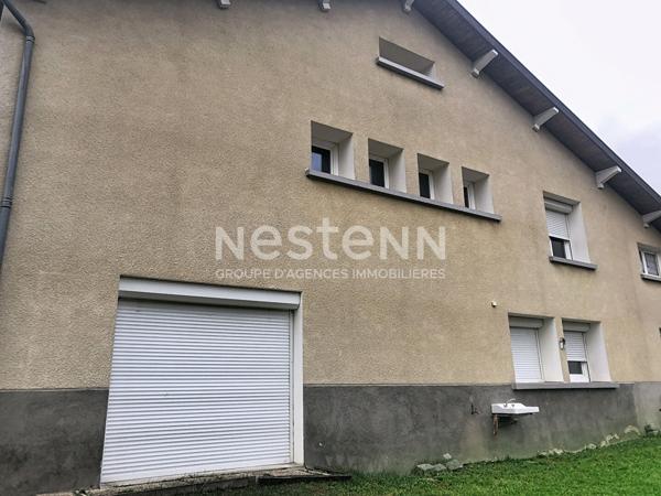 Belle maison de 110 m2 environ avec terrain plat et garage dans Centre Montfaucon