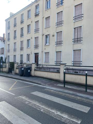 Appartement 3 pièces 43 m²  corbeil-Essonnes.