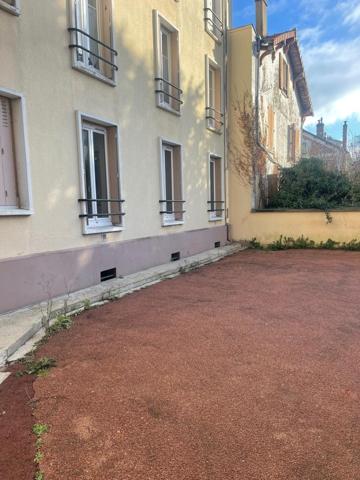 Appartement 3 pièces 43 m²  corbeil-Essonnes.