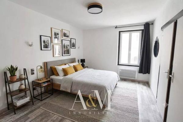 T2 60 m² avec 1 remise de 40 m² et cour