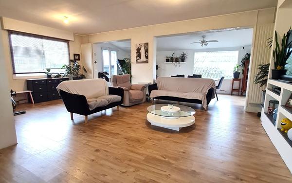 Appartement à vendre    5 pièces • 166,02 m2 Quimperlé