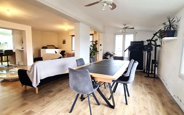 Appartement à vendre    5 pièces • 166,02 m2 Quimperlé