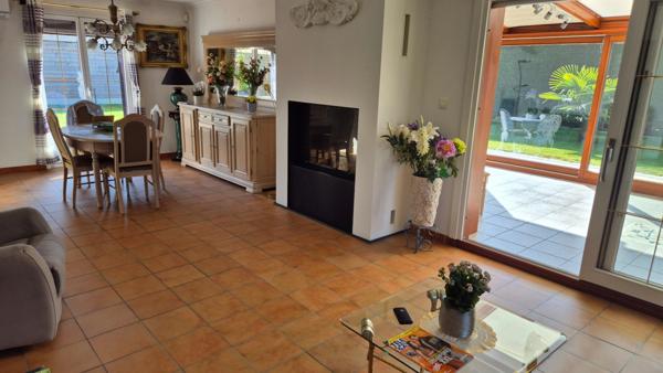 Maison individuelle en semi plain pied sur 876m2