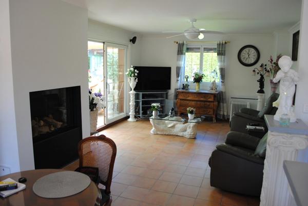 Maison individuelle en semi plain pied sur 876m2