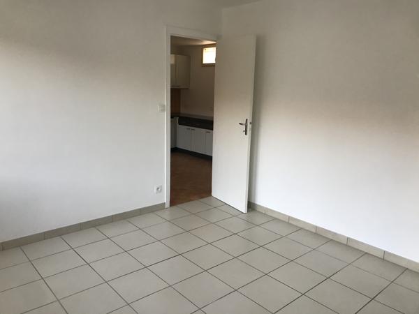 Exclusivité, Marmande coeur de ville, habitation de 82.94m² avec 3 garages.