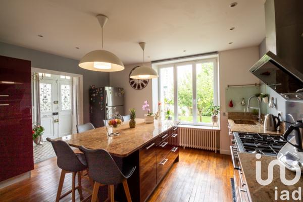 Maison à vendre 10 pièces 208 m² Nemours