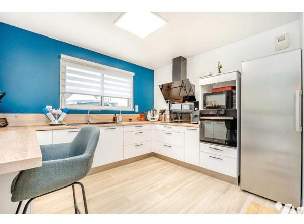 Maison a Vendre à BRIEC, en Finistère Sud (29), Quartier Résidentiel, Maison Contemporaine de 2...