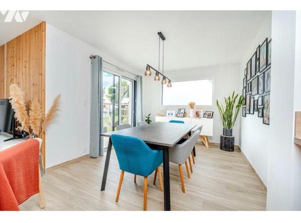 Maison a Vendre à BRIEC, en Finistère Sud (29), Quartier Résidentiel, Maison Contemporaine de 2...