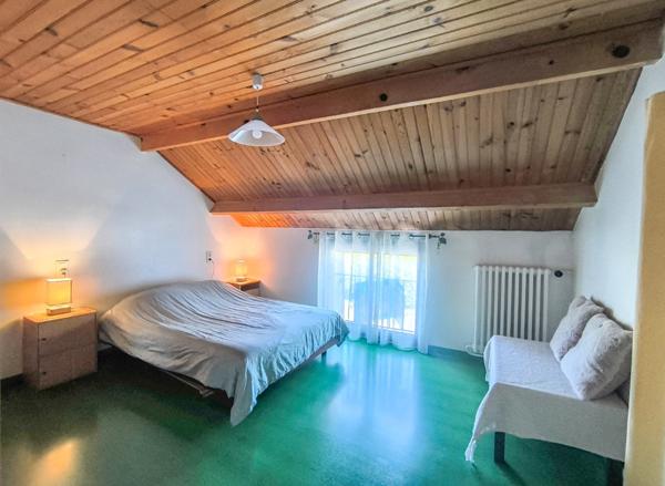 Maison 5 pièces sur sous sol total