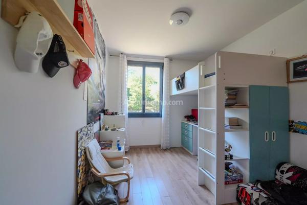 Vente                                                      Villa
                        
                     5 pièces                      107 m2                     à Draguignan