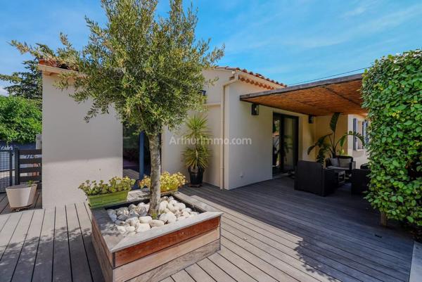 Vente                                                      Villa
                        
                     5 pièces                      107 m2                     à Draguignan