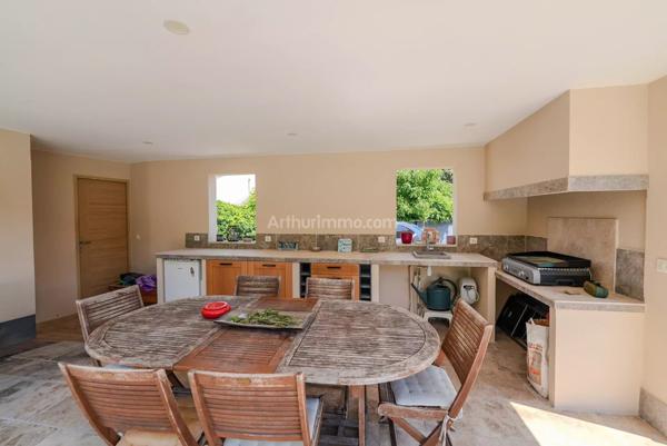 Vente                                                      Villa
                        
                     5 pièces                      107 m2                     à Draguignan