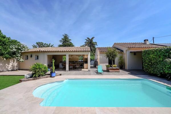 Vente                                                      Villa
                        
                     5 pièces                      107 m2                     à Draguignan