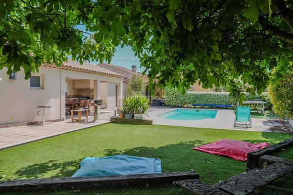 Vente                                                      Villa
                        
                     5 pièces                      107 m2                     à Draguignan