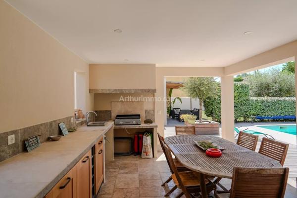 Vente                                                      Villa
                        
                     5 pièces                      107 m2                     à Draguignan
