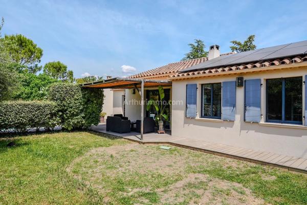Vente                                                      Villa
                        
                     5 pièces                      107 m2                     à Draguignan