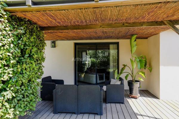 Vente                                                      Villa
                        
                     5 pièces                      107 m2                     à Draguignan