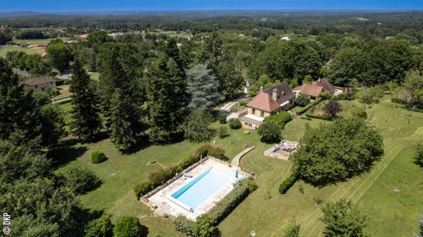 Maison ancienne - Gourdon Secteur Gourdon - Superbe ensemble immobilier en pierre sur 1ha63 paysagers avec piscine chauffée