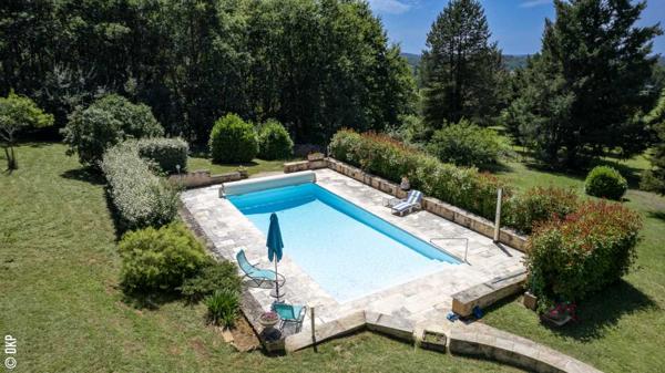 Maison ancienne - Gourdon Secteur Gourdon - Superbe ensemble immobilier en pierre sur 1ha63 paysagers avec piscine chauffée