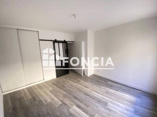 Location Appartement 2 pièces 44 m² - 7 RUE DES ECOLES Grabels 34790