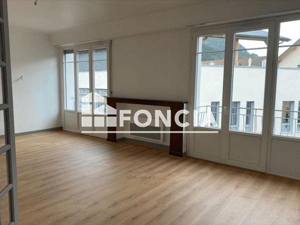 Location Appartement 4 pièces 117.75 m² - 15 RUE DE BAGNERES Lourdes 65100