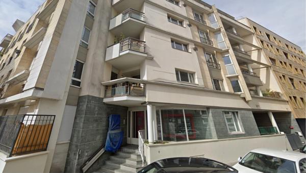 Paris 13, à vendre Parking intérieur en sous-sol - Olympiades