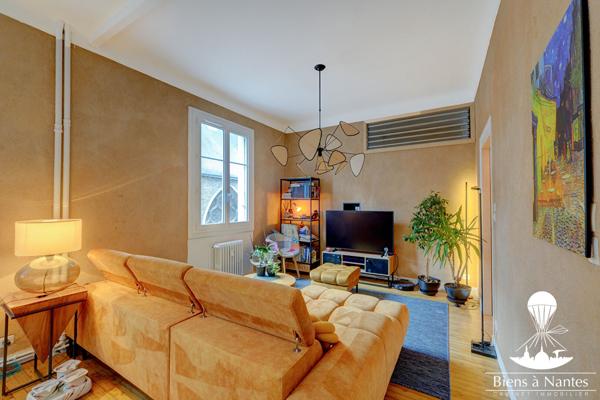 A vendre appartement T3 rénové Nantes Hyper Centre , Nantes A vendre appartement T3 rénové Nantes Hyper Centre , Nantes
