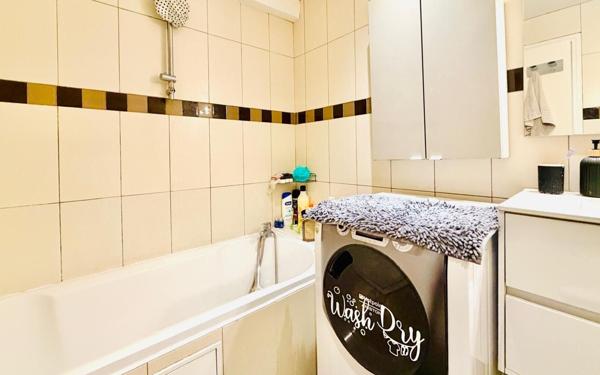 Appartement à vendre    3 pièces • 73 m2 Nice