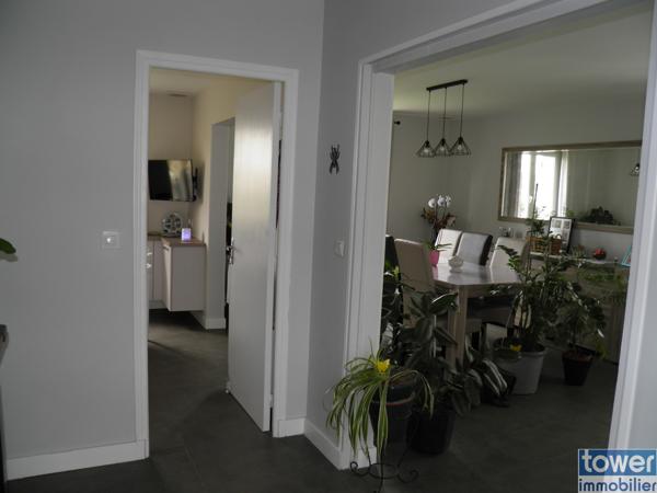 Maison
                                                                                                                                                                                                                                                                                                                        4 pièce(s)                                                                                                                                                                                                          3 chambre(s)                                                                                                                                                                                                          103  m²
