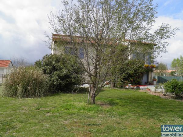 Maison
                                                                                                                                                                                                                                                                                                                        4 pièce(s)                                                                                                                                                                                                          3 chambre(s)                                                                                                                                                                                                          103  m²