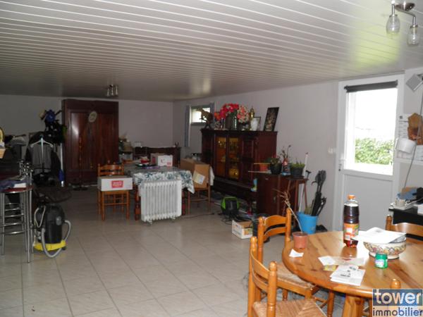 Maison
                                                                                                                                                                                                                                                                                                                        4 pièce(s)                                                                                                                                                                                                          3 chambre(s)                                                                                                                                                                                                          103  m²