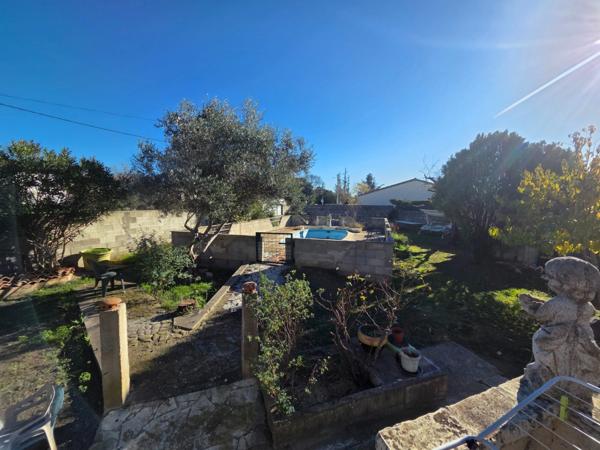 Dpt Gard (30), Saint Christol les ales, belle villa 5 chambres d'environ 140m² environ sur un terrain clos de 964m² + 2 garages et piscine.