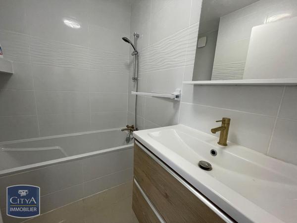 Appartement à louer 3 pièces 74.32m²