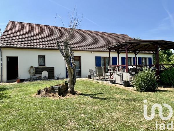 Maison 6 pièces de 141 m² à Nérondes (18350)