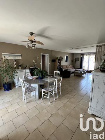 Maison 6 pièces de 141 m² à Nérondes (18350)