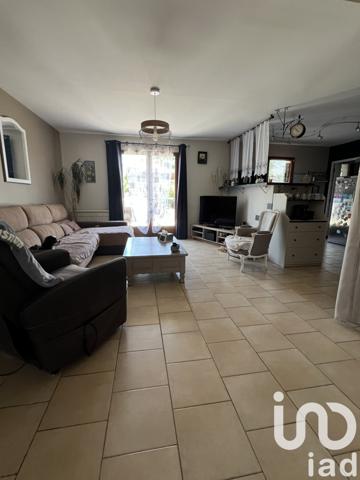 Maison 6 pièces de 141 m² à Nérondes (18350)