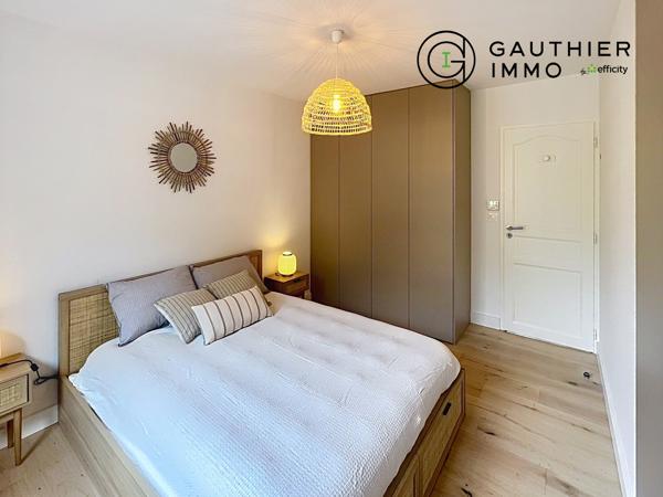 Maison
         4 pièces
        - 100 m²