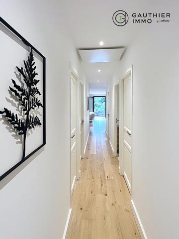 Maison
         4 pièces
        - 100 m²